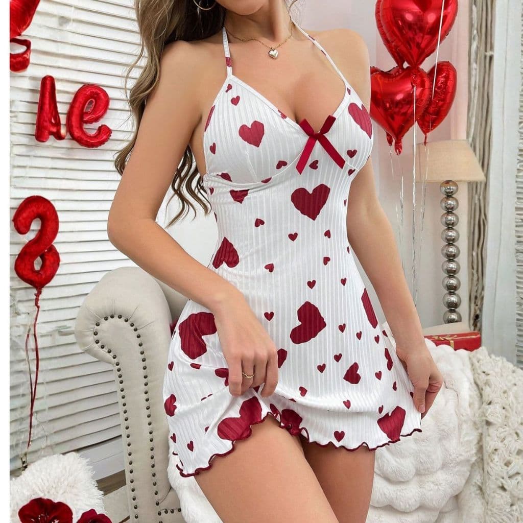 Imagem do produto Camisola Curta Feminina Sexy Sem Bojo com Estampa de Corações Vestido Curto Sensual e Confortável